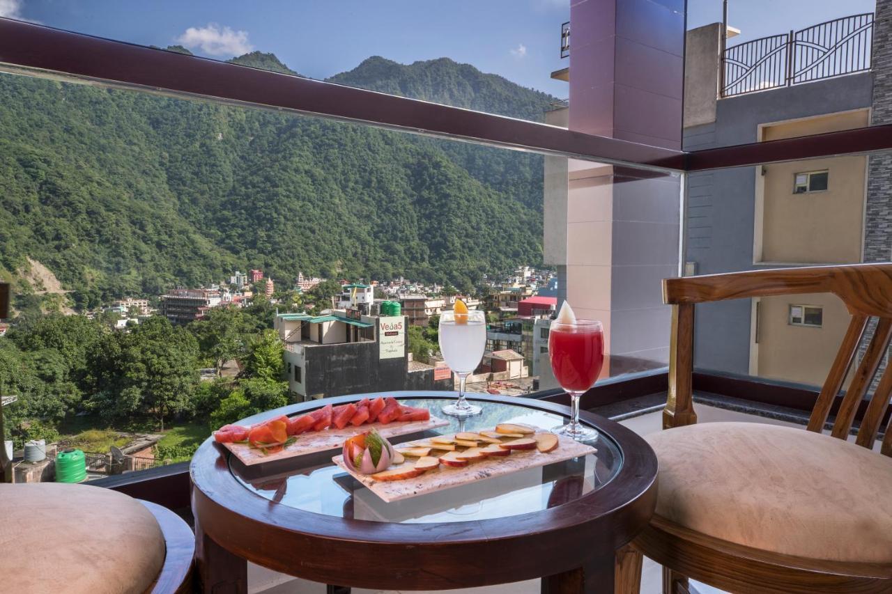 Regenta Inn On The Ganges Rishikesh Bagian luar foto