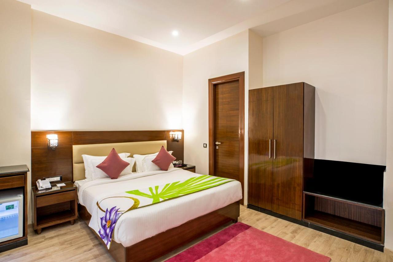 Regenta Inn On The Ganges Rishikesh Bagian luar foto
